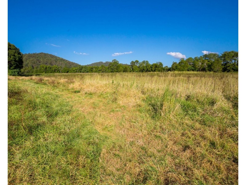 136 North Arm Yandina Creek Road, North Arm QLD 4561