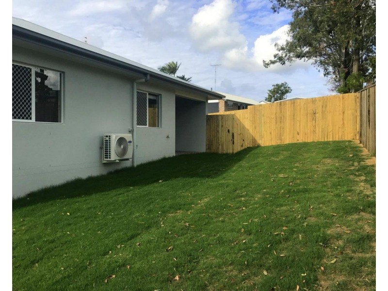 1/5 Lake View Place, Bli Bli QLD 4560