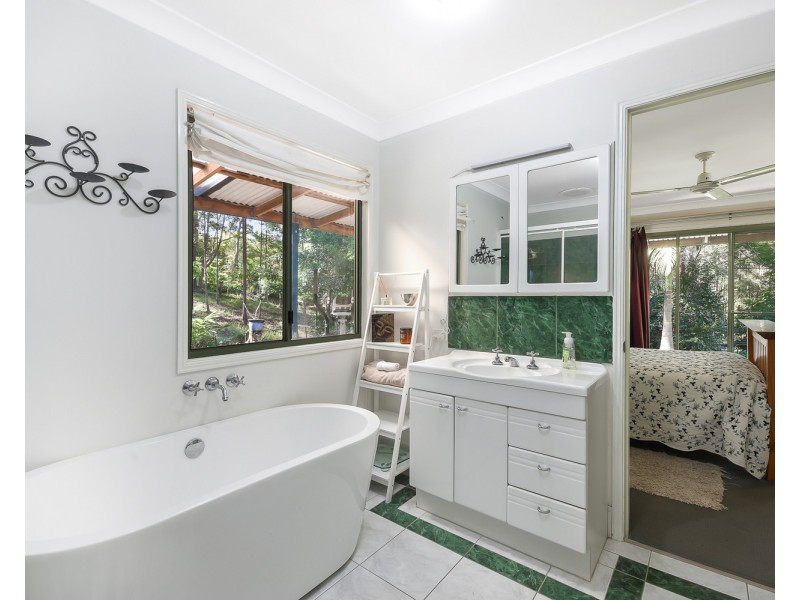 65 Calderwood Road, Landsborough QLD 4550