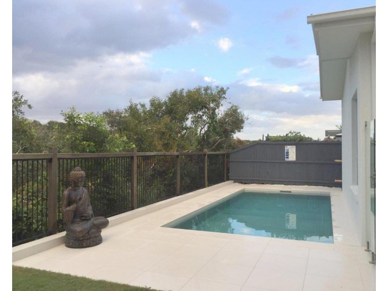 15 Breakers Place, Mount Coolum QLD 4573