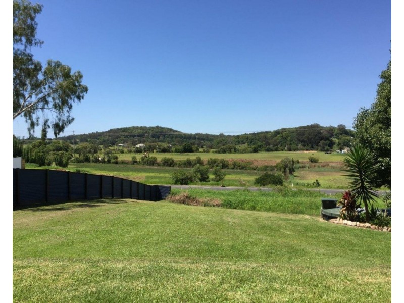 6 Valdora Road, Maroochy River QLD 4561