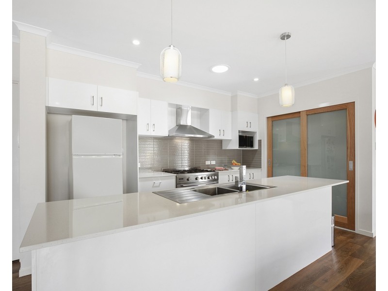 7 Tomoka Close, Peregian Springs QLD 4573