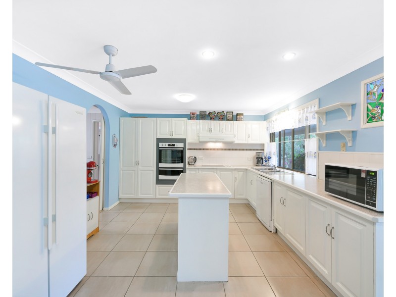 56 Landsborough Maleny Road, Landsborough QLD 4550