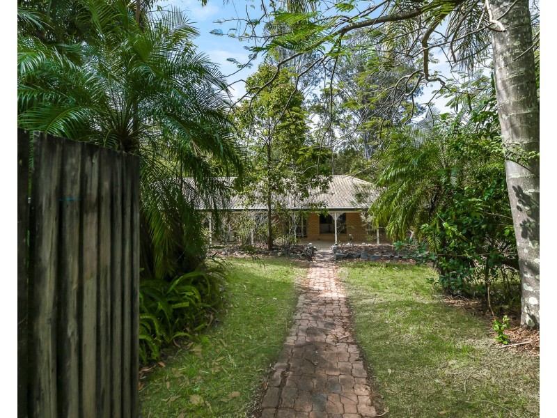 56 Landsborough Maleny Road, Landsborough QLD 4550