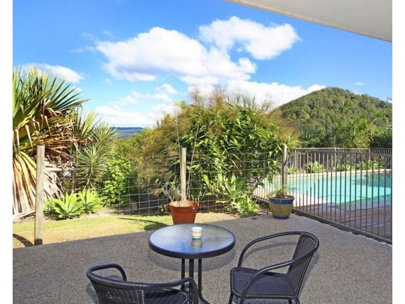 8 Warrener Place, Maroochy River QLD 4561
