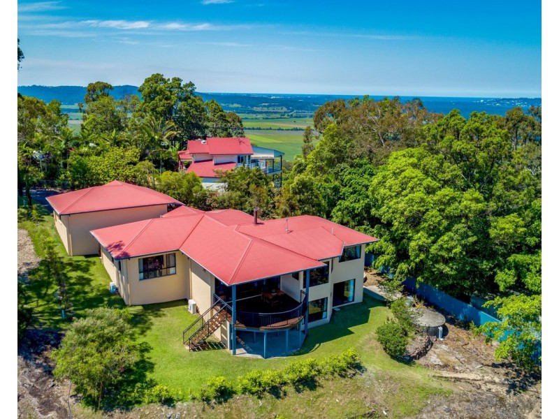 16 Mount Coolum Close, Maroochy River QLD 4561
