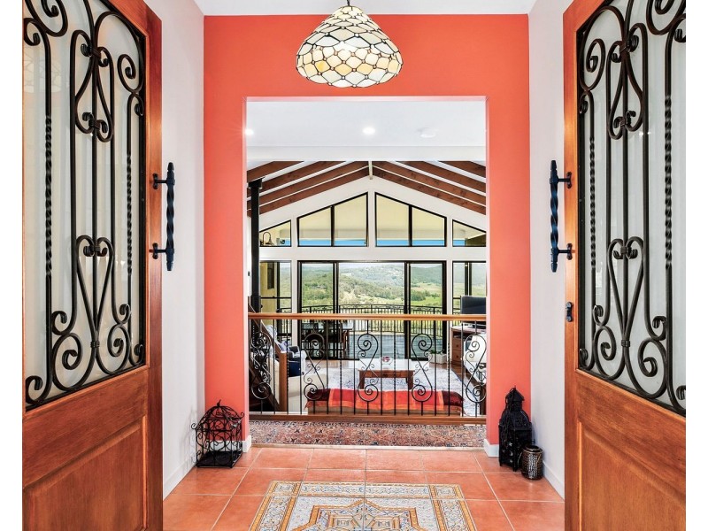 16 Mount Coolum Close, Maroochy River QLD 4561