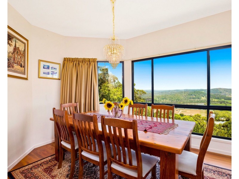 16 Mount Coolum Close, Maroochy River QLD 4561