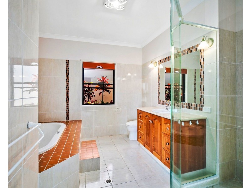 16 Mount Coolum Close, Maroochy River QLD 4561