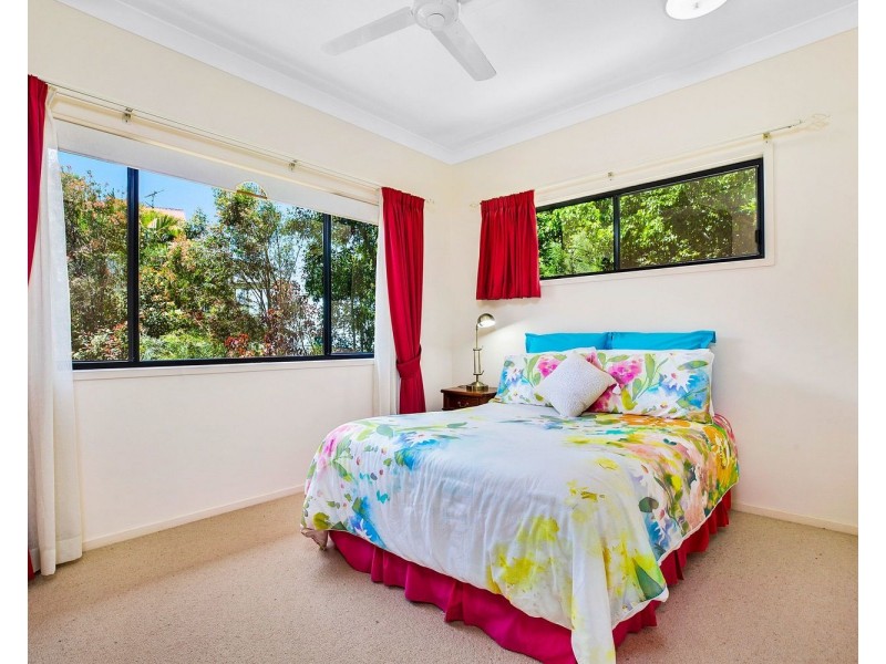 16 Mount Coolum Close, Maroochy River QLD 4561