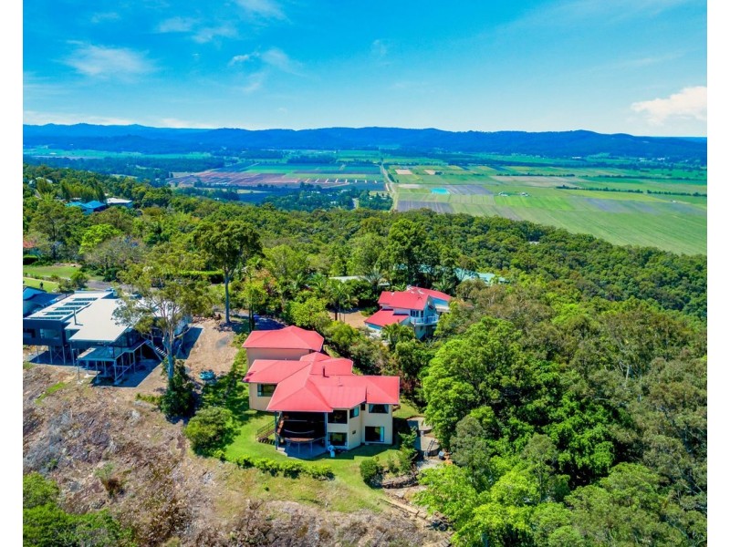 16 Mount Coolum Close, Maroochy River QLD 4561