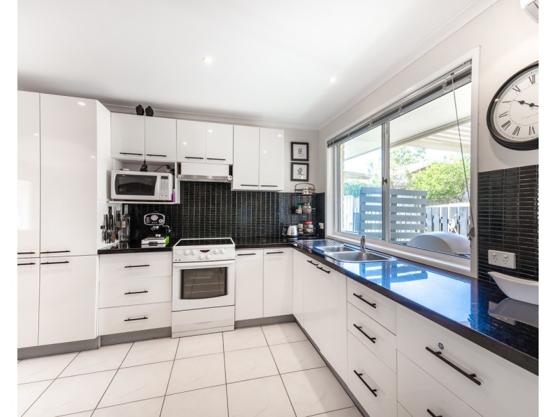 4/5 Kiata Court, Mount Coolum QLD 4573