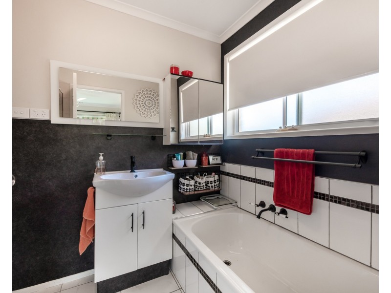 4/5 Kiata Court, Mount Coolum QLD 4573