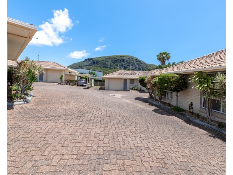 4/5 Kiata Court, Mount Coolum QLD 4573