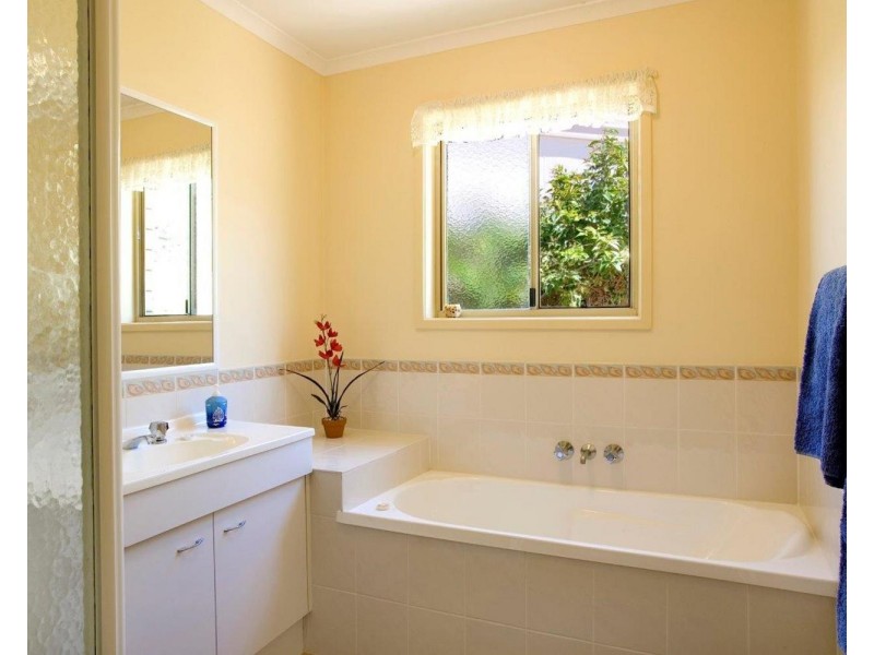 27 Cinnamon Avenue, Coolum Beach QLD 4573