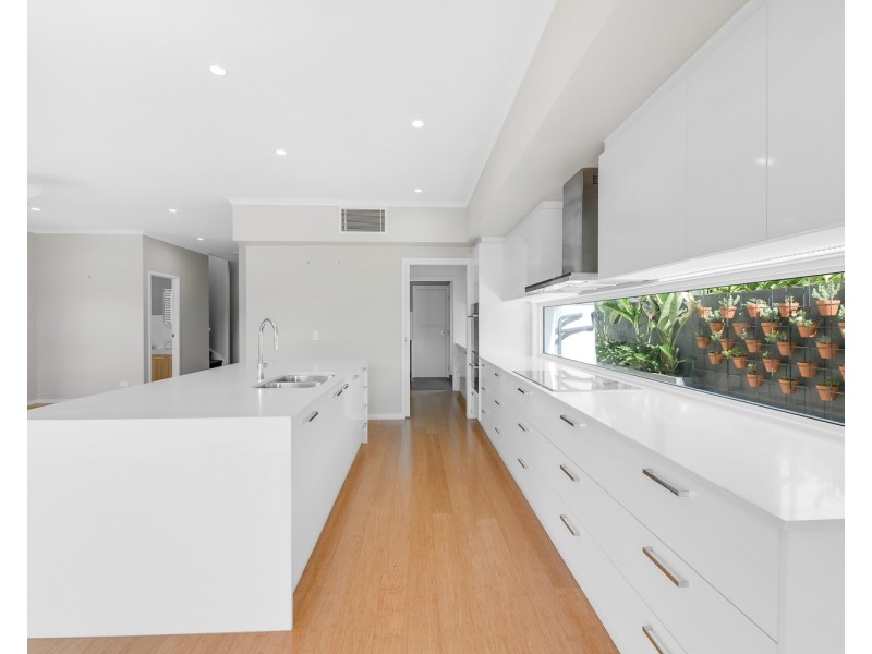 5 Kings Bay Street, Yaroomba QLD 4573