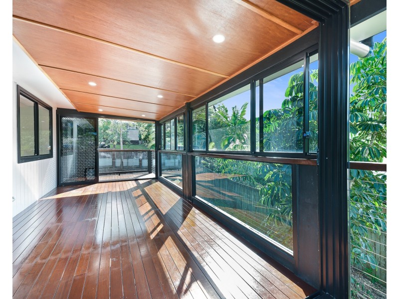 1 Lorien Avenue, Coolum Beach QLD 4573