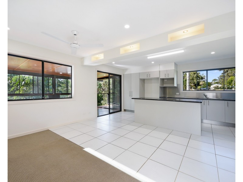 1 Lorien Avenue, Coolum Beach QLD 4573