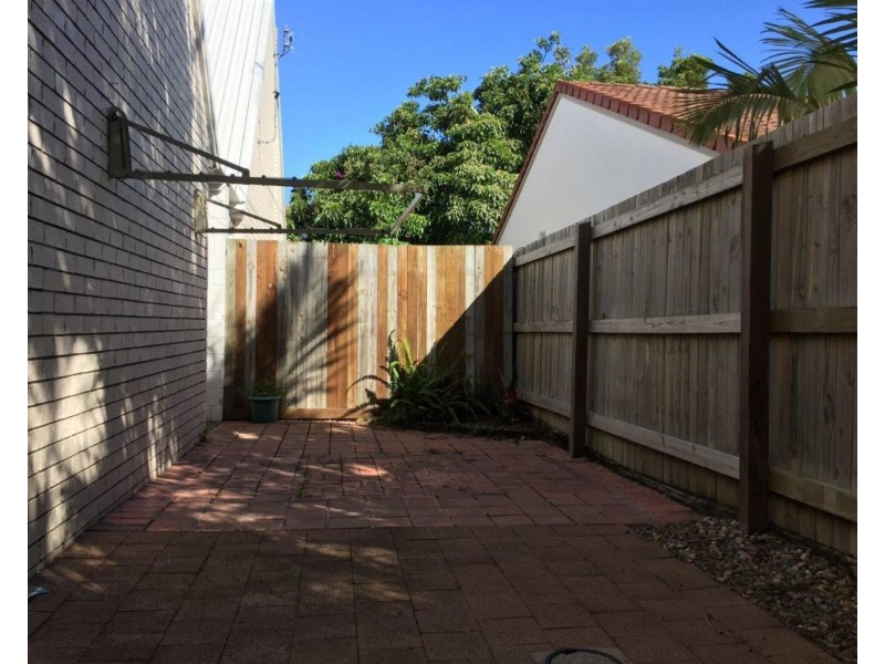 3/28 Jarnahill Drive, Mount Coolum QLD 4573