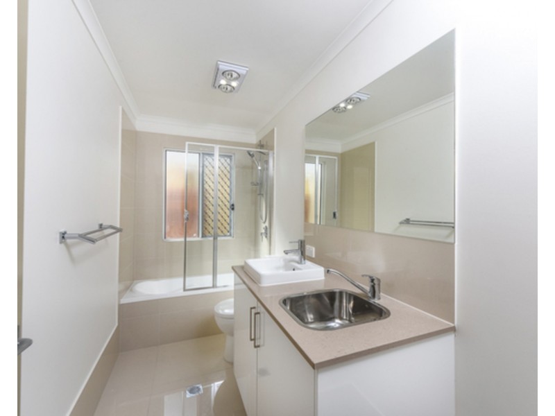 2/193 Balgownie Drive, Peregian Springs QLD 4573