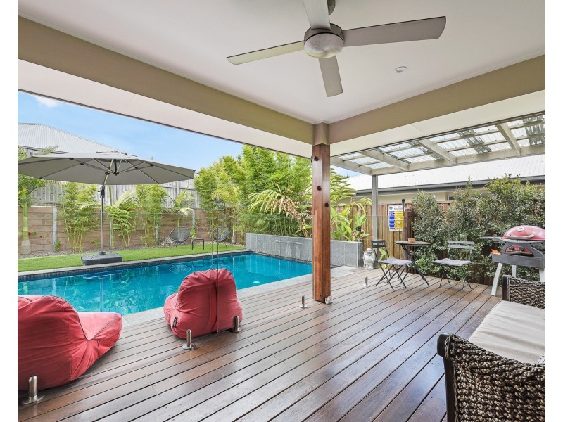 18 Laurina Way, Peregian Springs QLD 4573