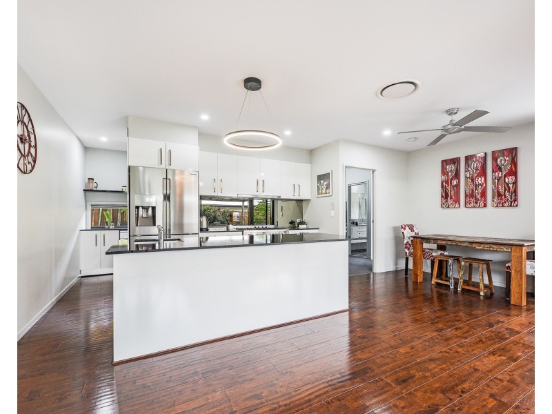 18 Laurina Way, Peregian Springs QLD 4573