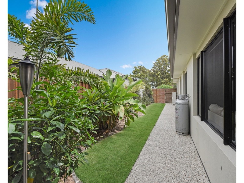18 Laurina Way, Peregian Springs QLD 4573