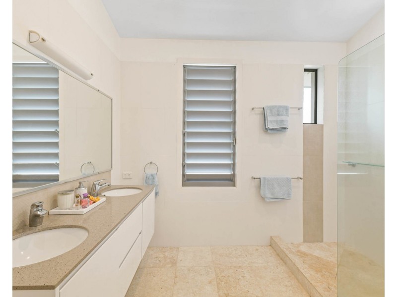 1 Makena Crescent, Yaroomba QLD 4573