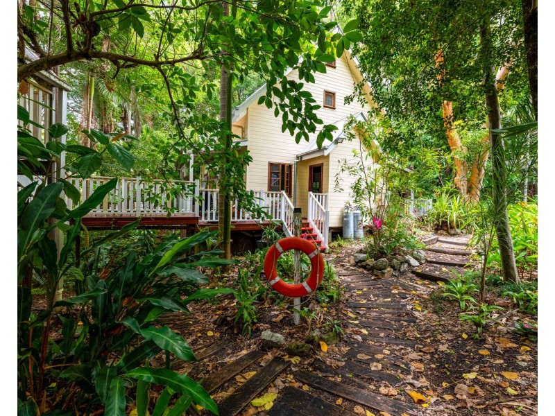 5 Carrock Court, Mount Coolum QLD 4573