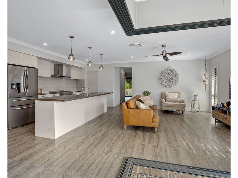 18 California Boulevard, Peregian Beach QLD 4573