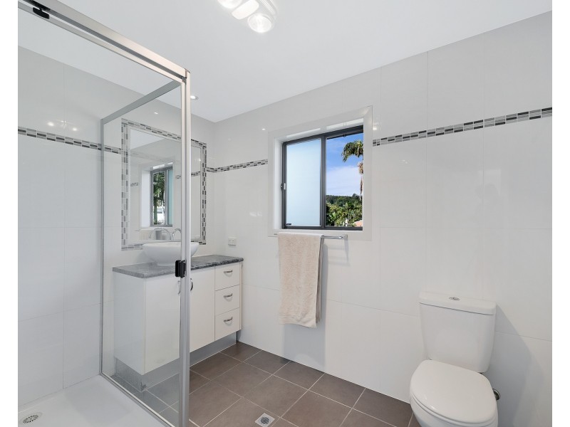 1 Lorien Avenue, Coolum Beach QLD 4573