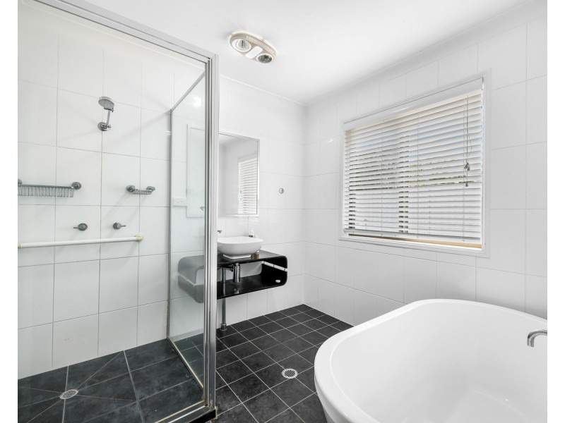 21 View Court, Glass House Mountains QLD 4518