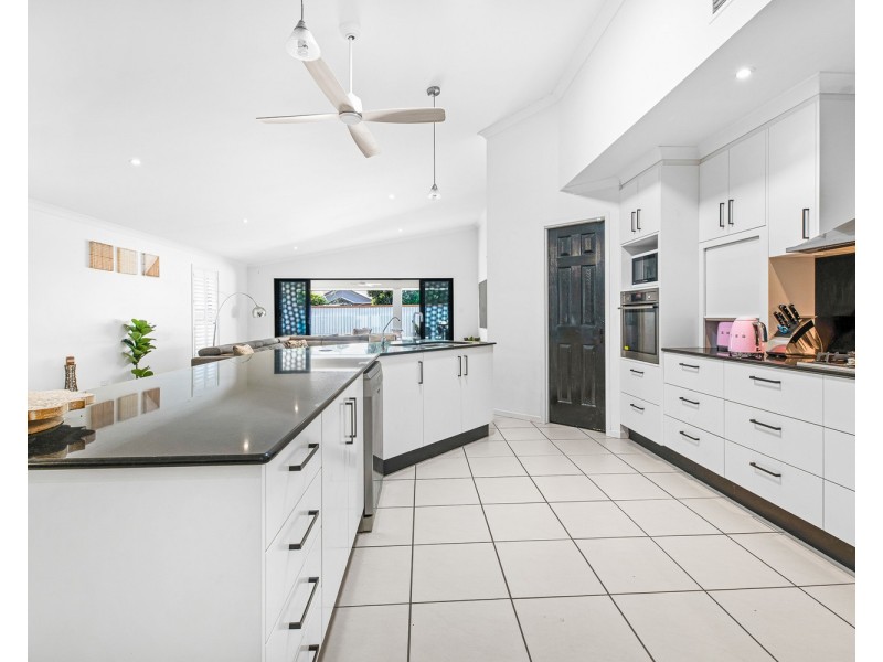 25 Palm Avenue, Coolum Beach QLD 4573