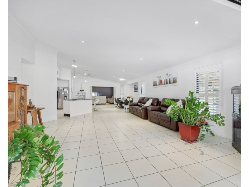 25 Palm Avenue, Coolum Beach QLD 4573