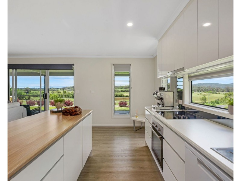 6 Valdora Road, Maroochy River QLD 4561