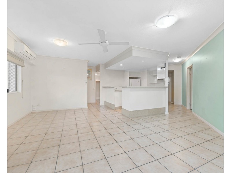 2/23 Beach Road, Coolum Beach QLD 4573