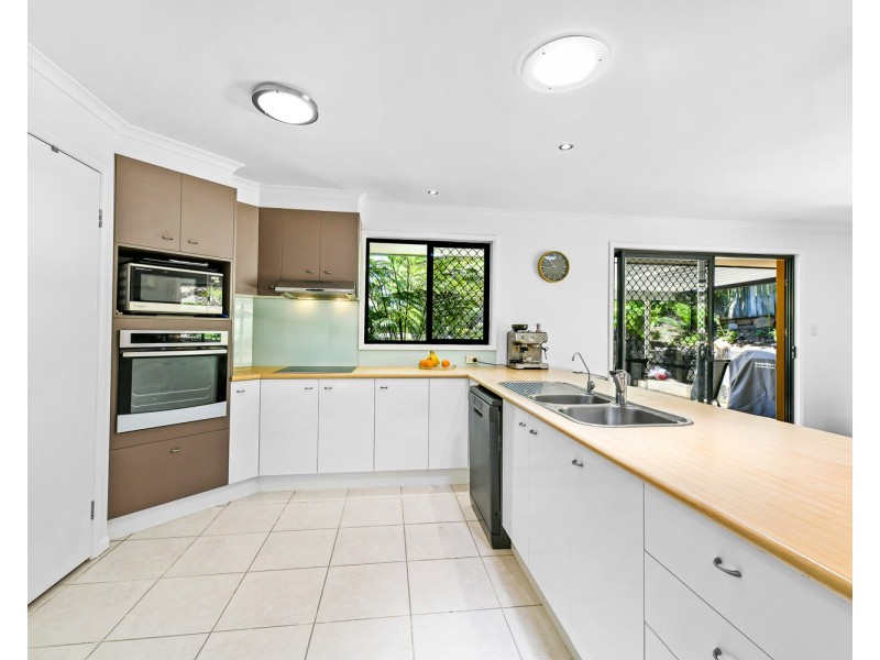 11 Sunstone Court, Yaroomba QLD 4573