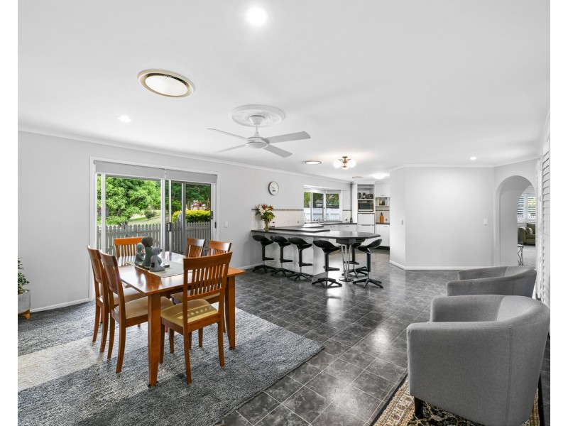 5 Mount Ninderry Court, Coolum Beach QLD 4573