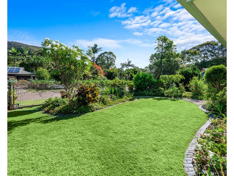 4 Jacqueline Court, Mount Coolum QLD 4573
