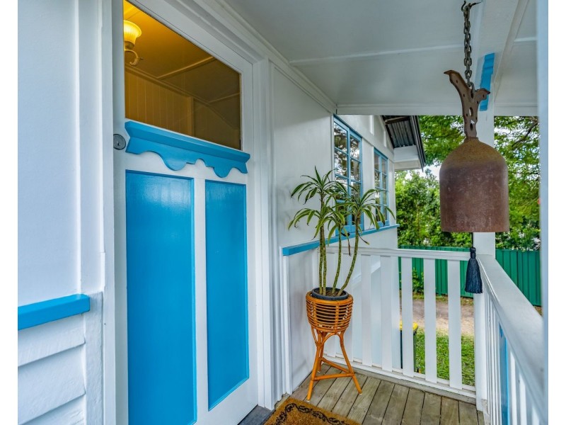 15 Railway Street, Yandina QLD 4561