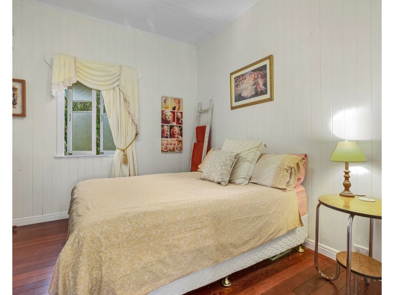 15 Railway Street, Yandina QLD 4561