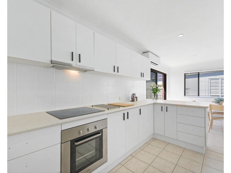 11/113-117 Coolum Terrace, Coolum Beach QLD 4573