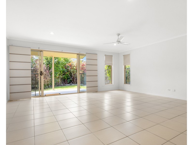 2/35 Maple Street, Yandina QLD 4561
