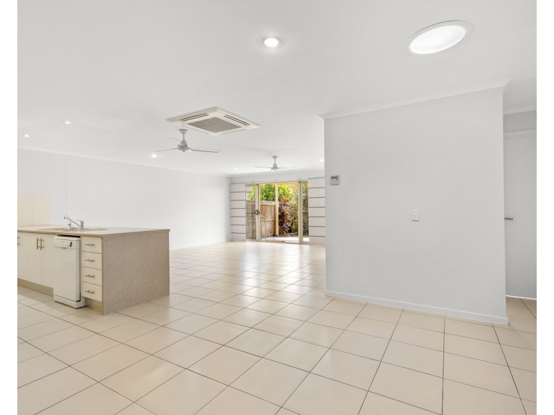 2/35 Maple Street, Yandina QLD 4561