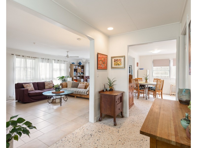 7 Palm Avenue, Coolum Beach QLD 4573