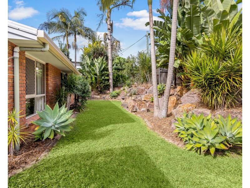 3 Tanah Steet West, Mount Coolum QLD 4573