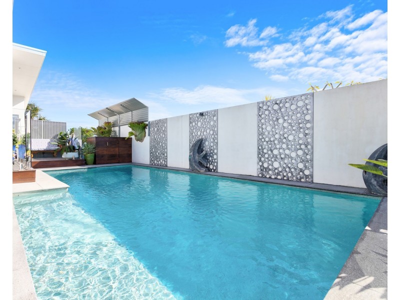 16 Breakers Place, Mount Coolum QLD 4573