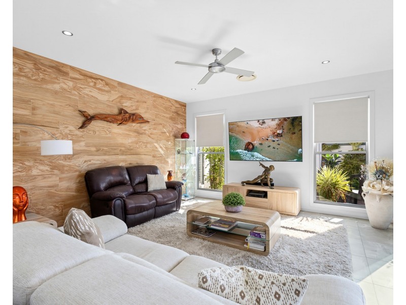 16 Breakers Place, Mount Coolum QLD 4573