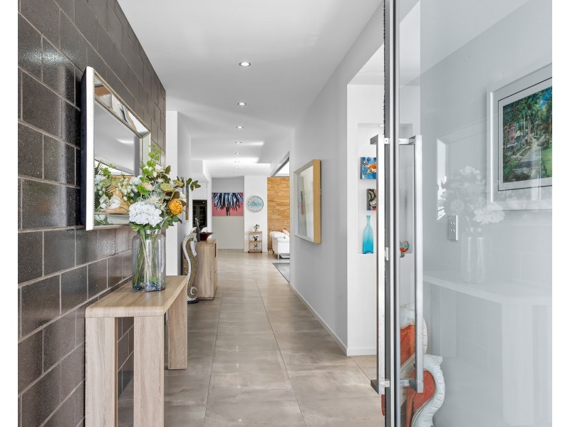 16 Breakers Place, Mount Coolum QLD 4573