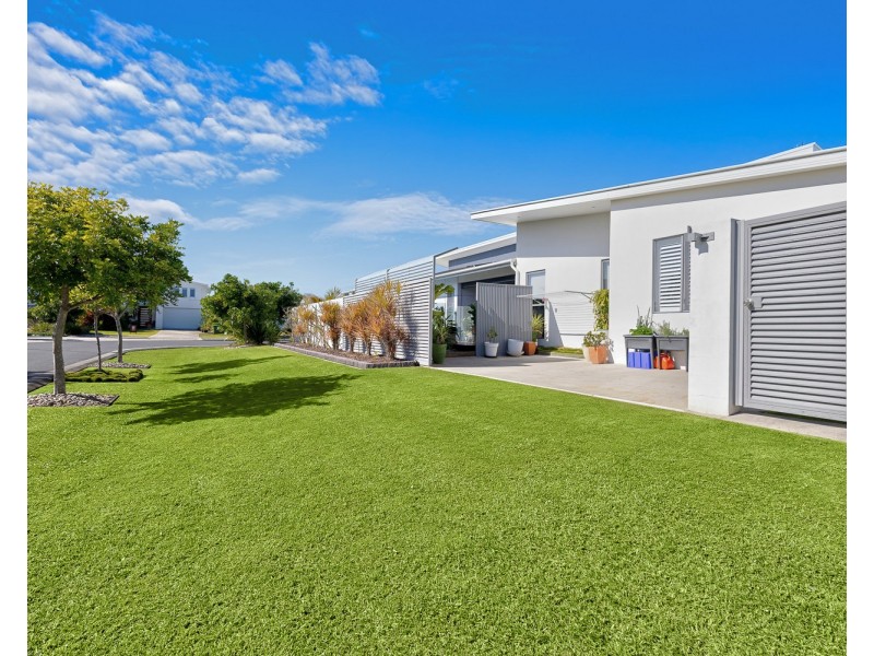 16 Breakers Place, Mount Coolum QLD 4573